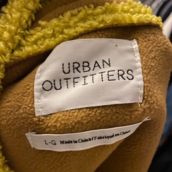 URBAN OUTFITTERS half zip fleece - Picture 2 of 2